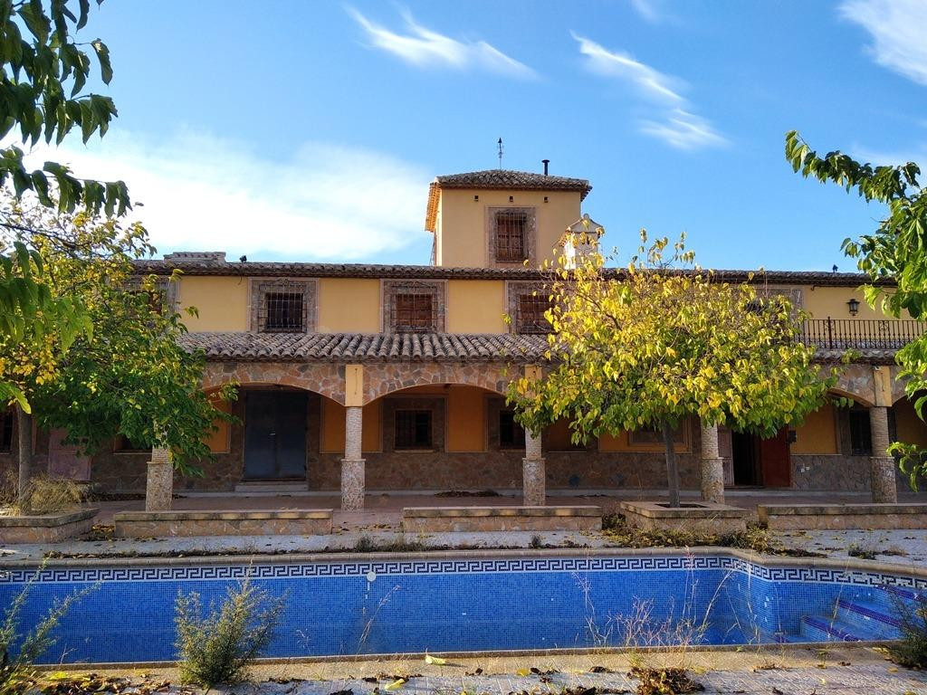 INCREIBLE CASA DE CAMPO CON PISCINA Y BARBACOA