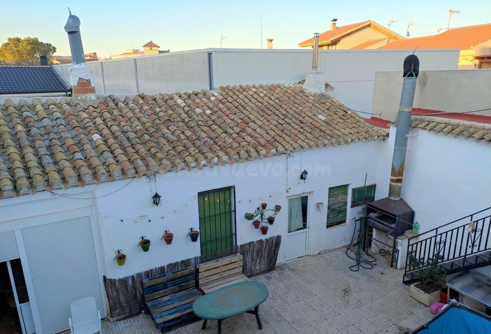 CASERÓN DE PUEBLO CON MUCHAS POSIBILIDADES