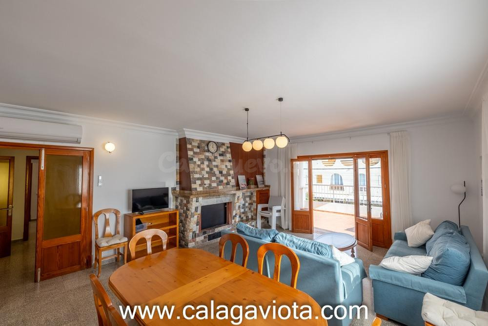 Ático con gran terraza, solárium y licencia vacacional en Co - foto 3