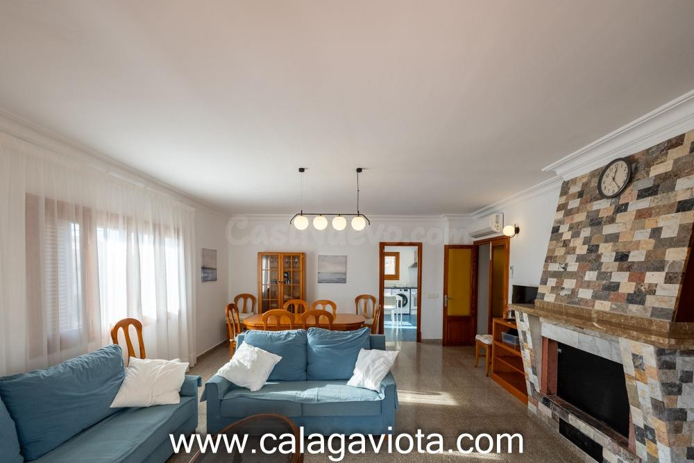 Ático con gran terraza, solárium y licencia vacacional en Co - foto 4