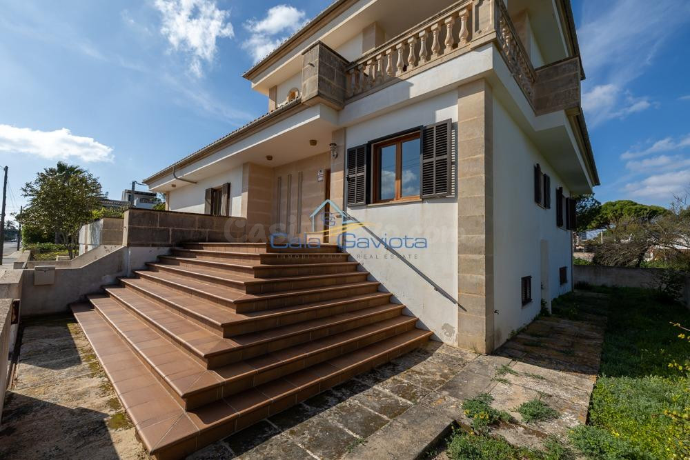 Exclusivo chalet en Colonia de Sant Jordi a pocos metros del - foto 2