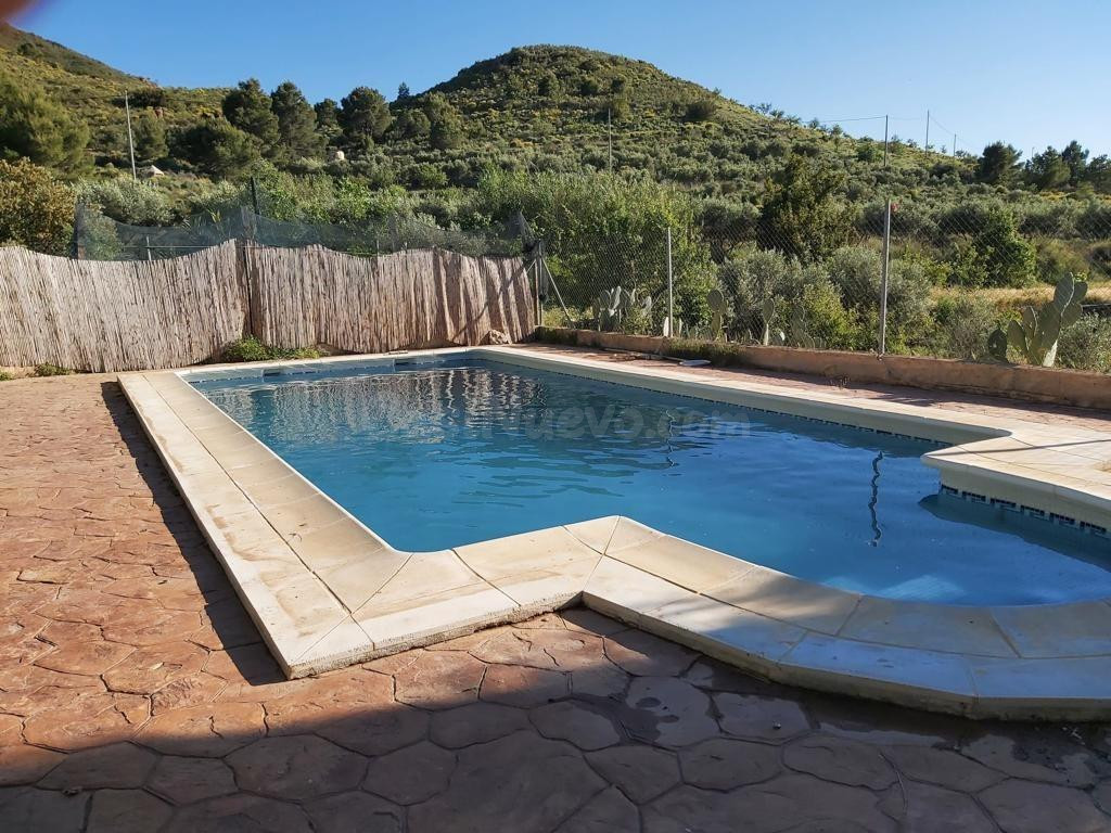 FINCA  EN AGUADERAS