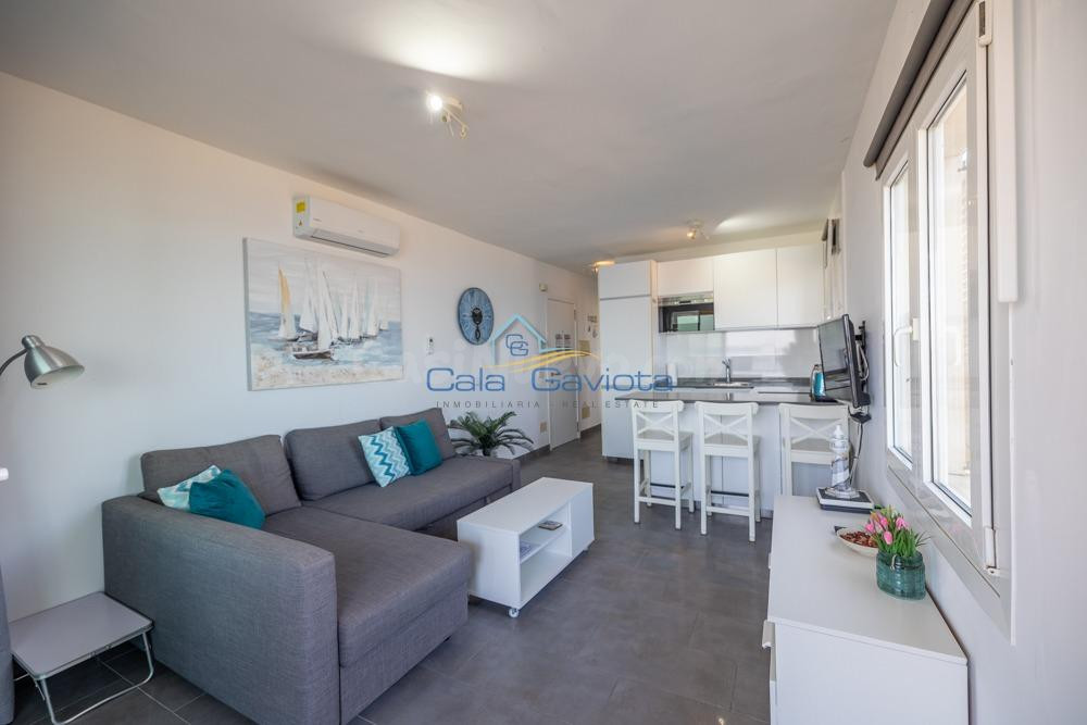 Exclusivo apartamento en primerísima línea de mar con licenc - foto 5
