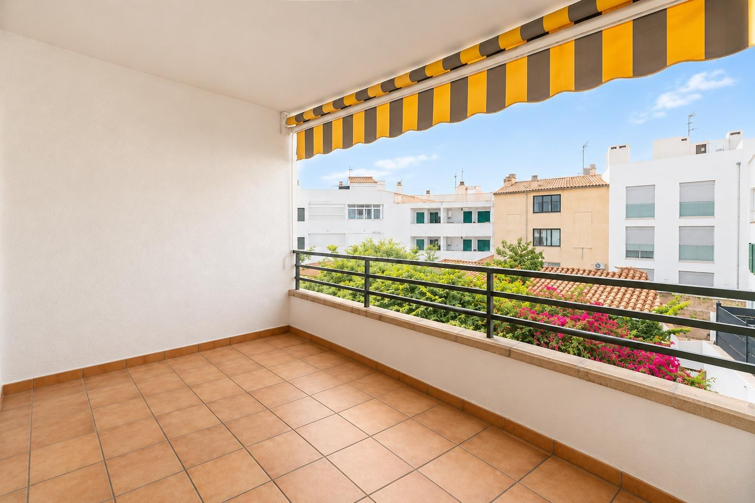 Apartamento a pocos metros del mar y del puerto de Colònia d