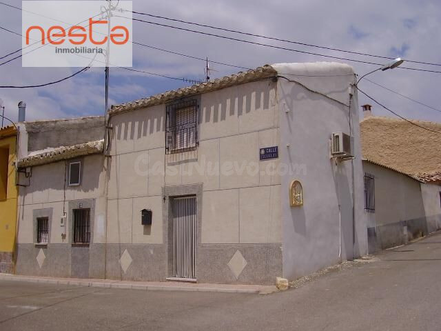A LA VENTA VIVIENDA UNIFAMILIAR ADOSADA