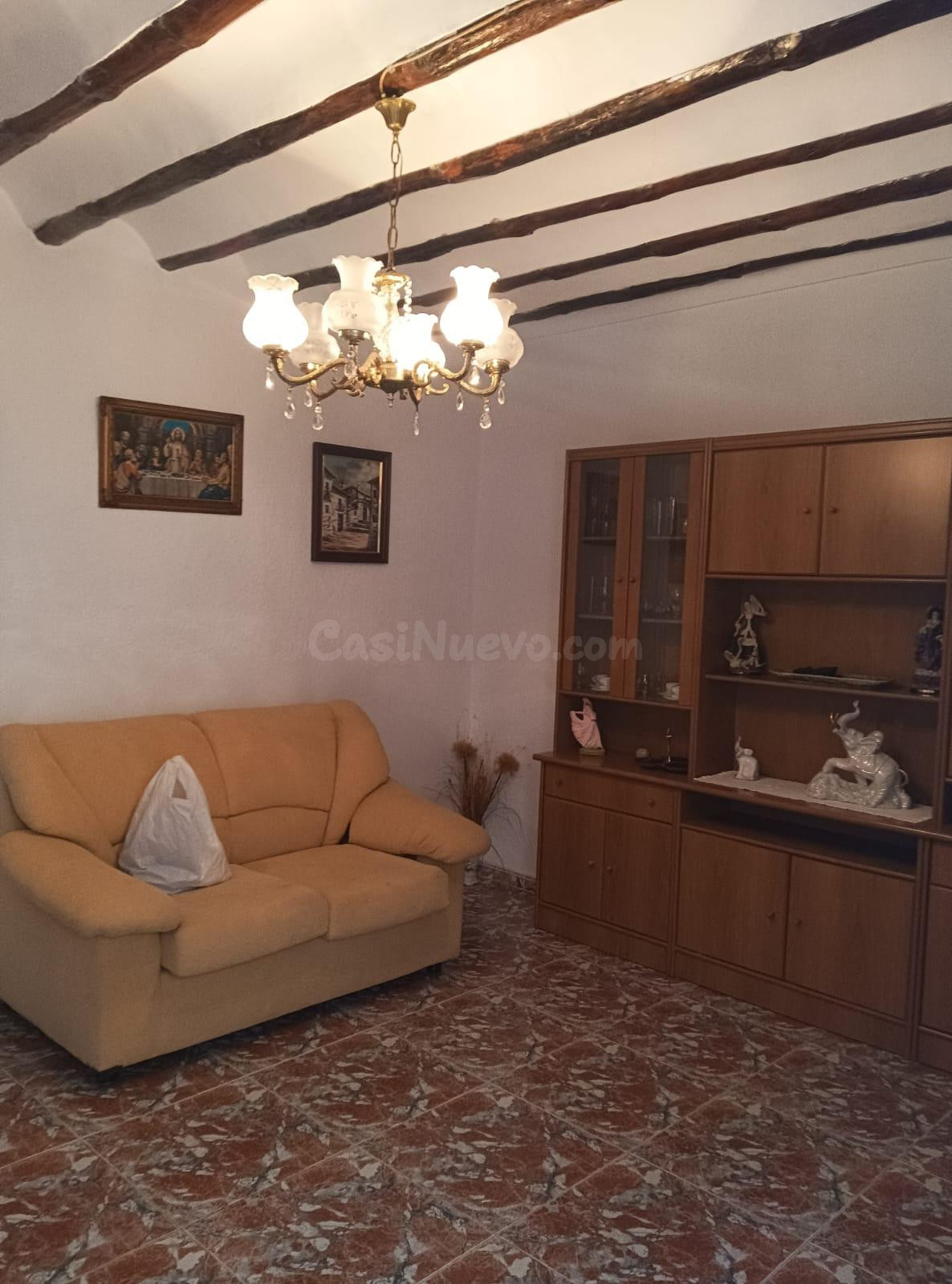 CASA DE DOS PLANTAS EN LA ZARCILLA DE RAMOS