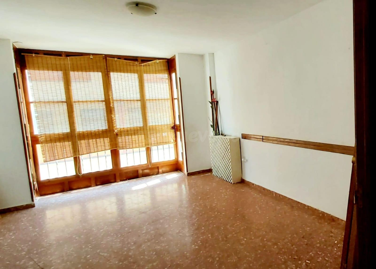 VENTA PISO EN EL CENTRO DE LORCA