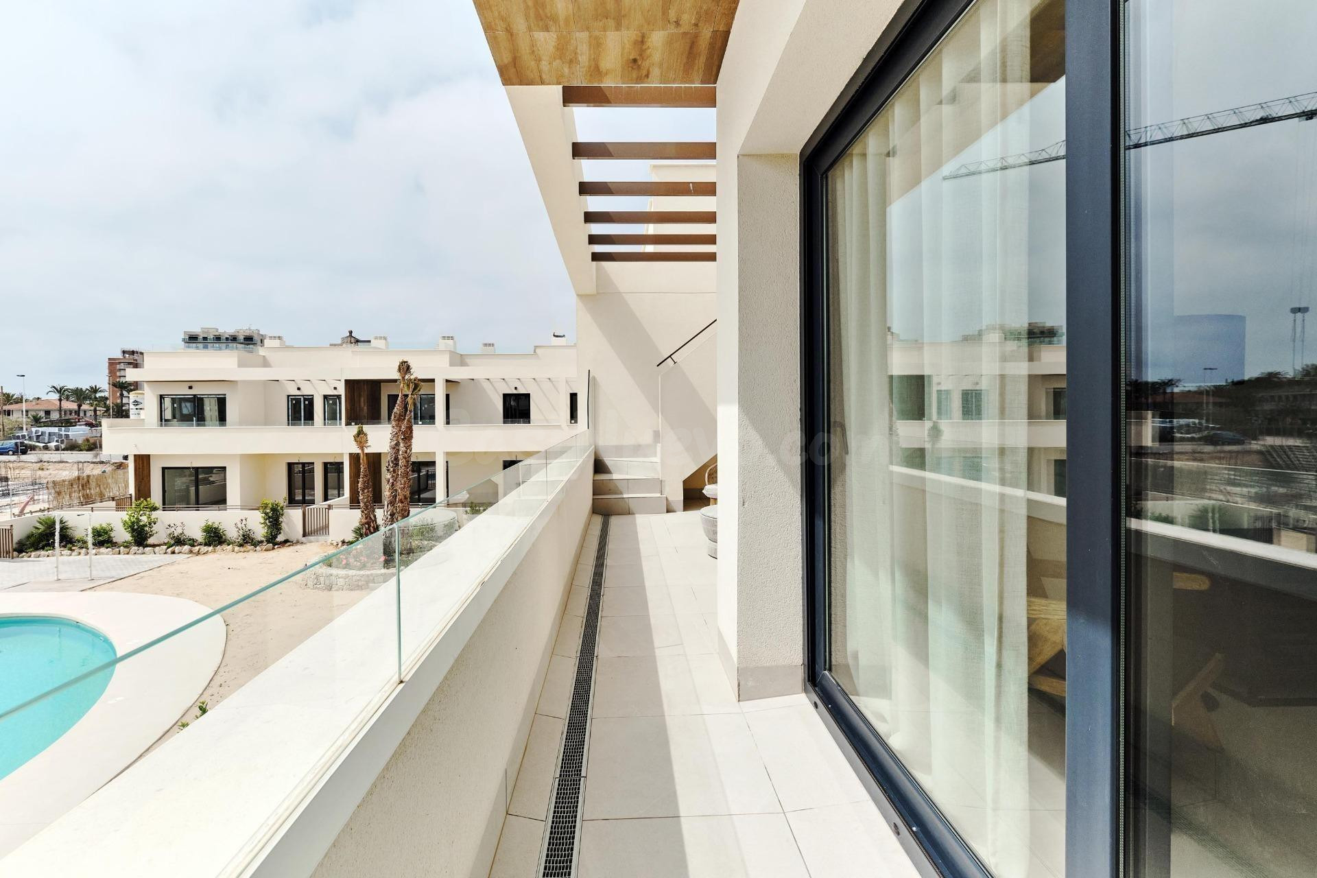 Apartamento  en playa La Veleta (Torrevieja)