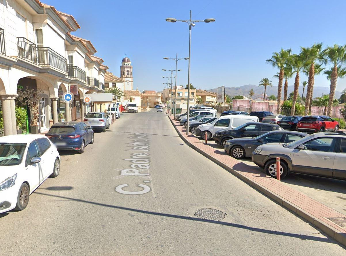 VENTA DE NAVE CON PARCELA