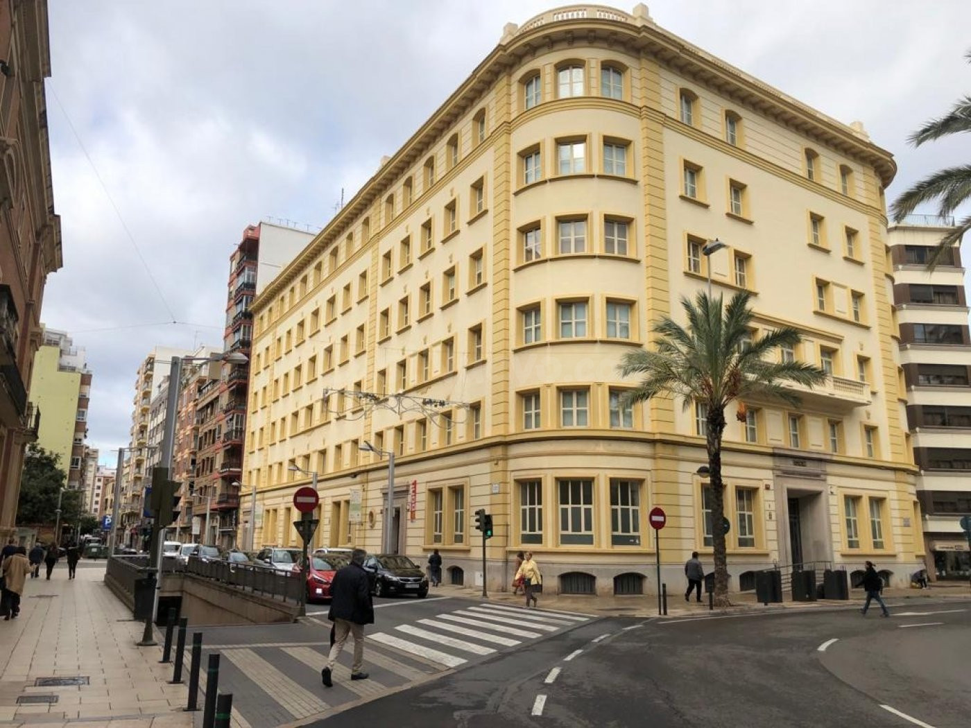 Local comercial VENTA en Castellón, zona Pz Maria Agustina, 50 metros.