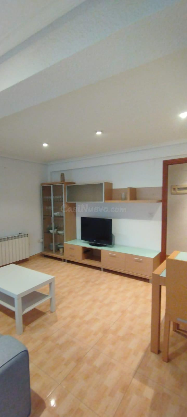 Piso VENTA en el  Grao de Castellón, 3 habitaciones,  un baño. 3º SIN ASCENSOR.