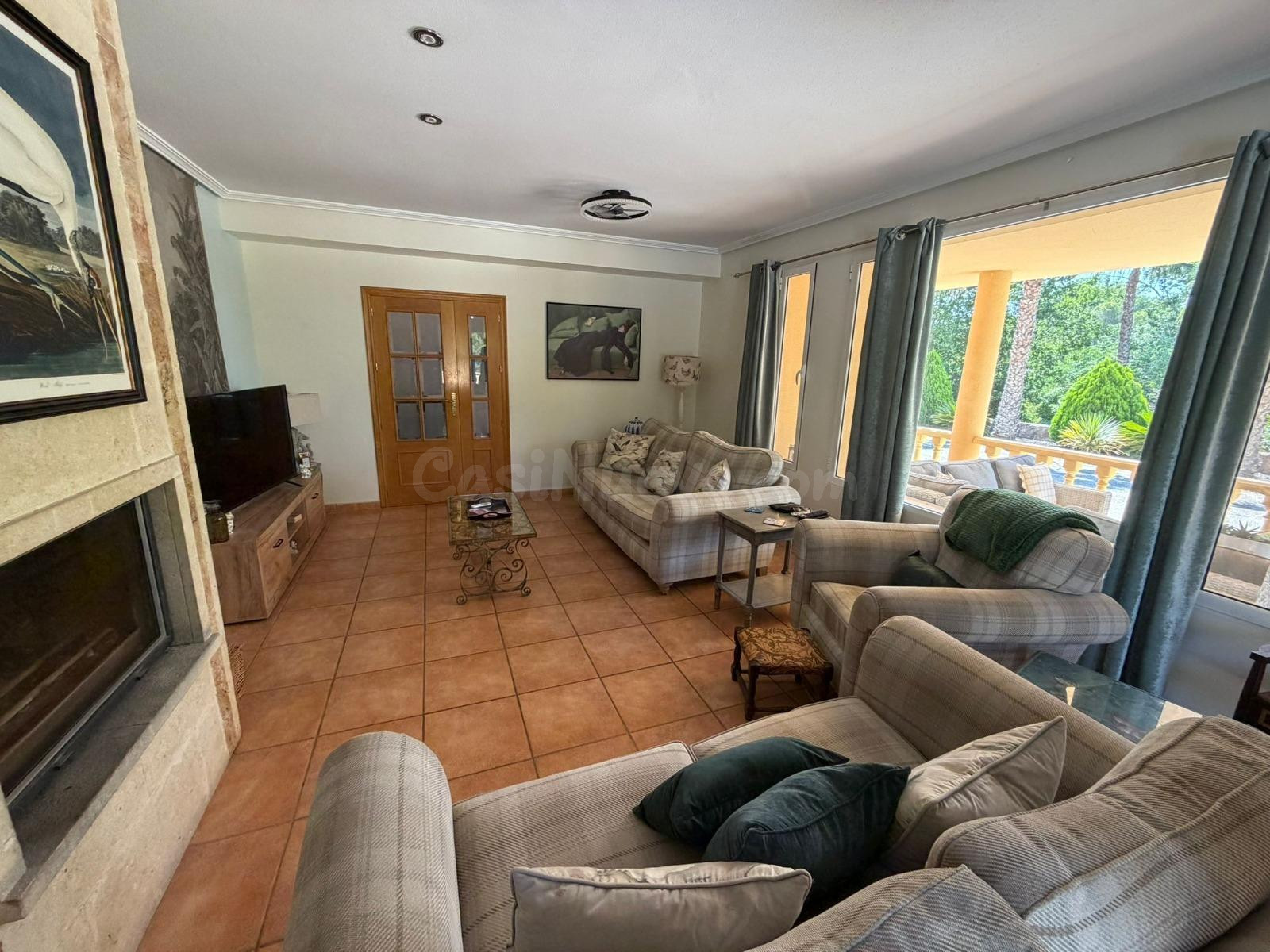Elegante Chalet en Venta en Totana - Zona de los Huertos por €450.000