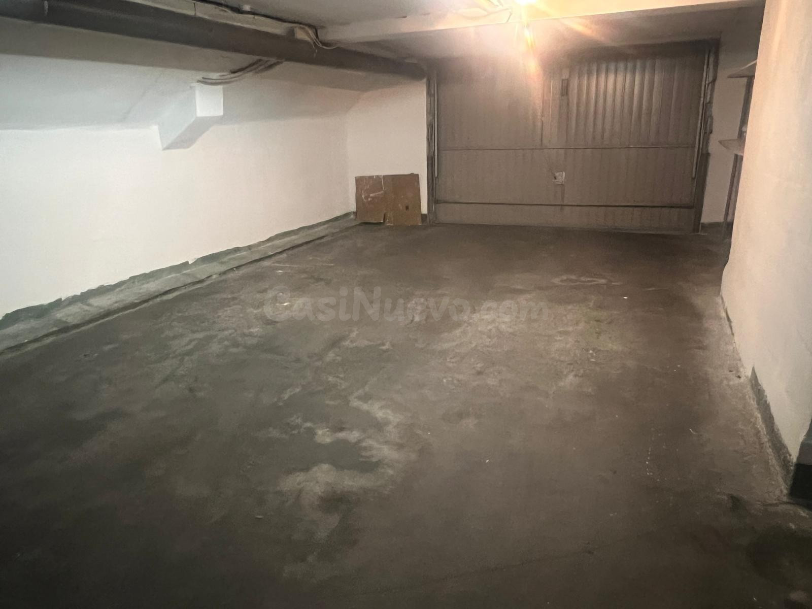 Se alquila plaza de garaje cerrada con capacidad para 3 coch - foto 3