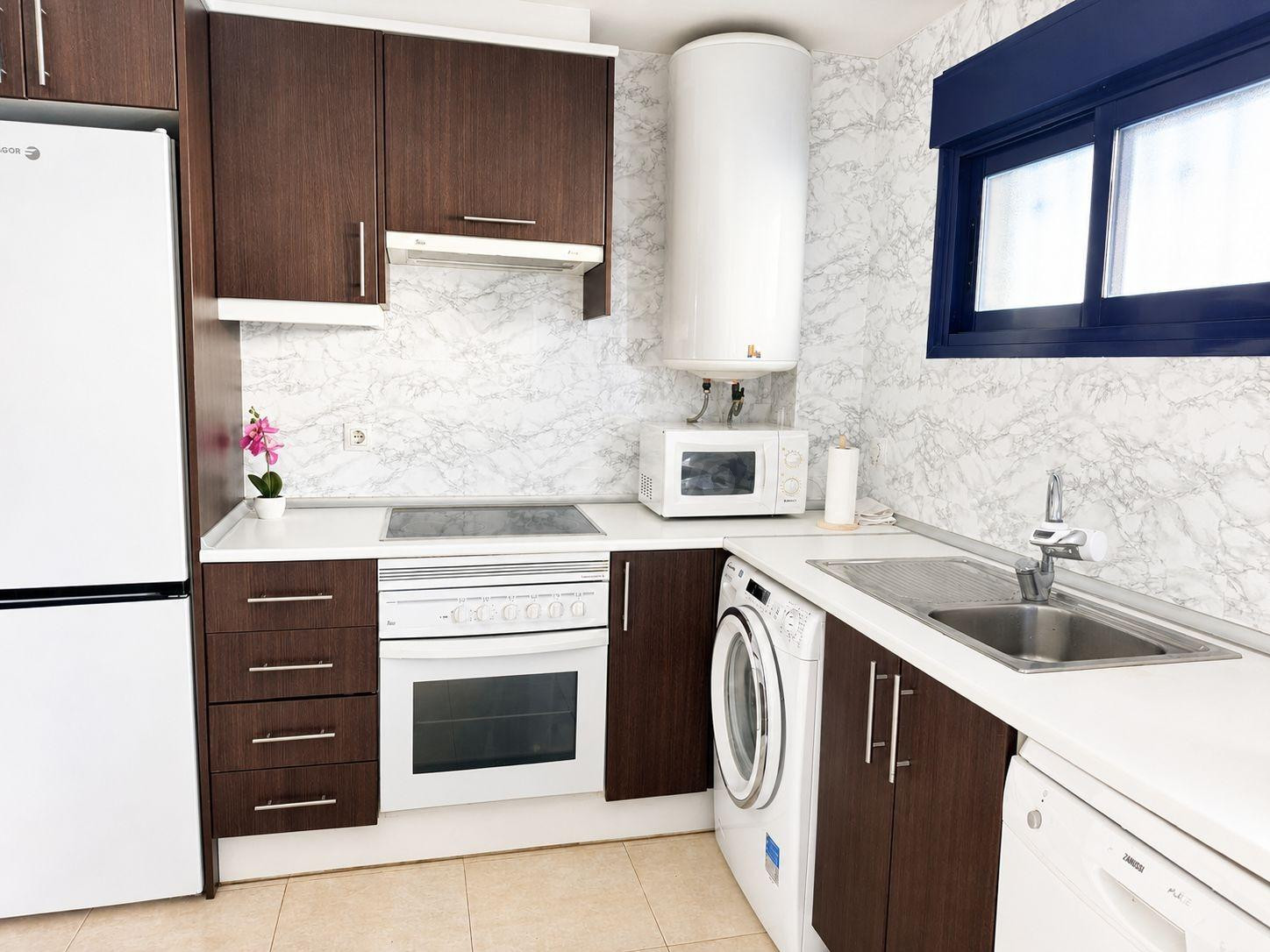 APARTAMENTO ALQUILER DE TEMPORADA EN PLAYA DE DAIMUZ - foto 2