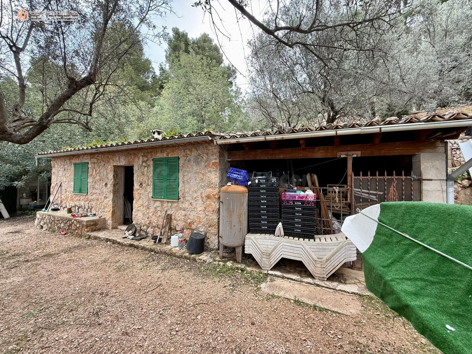 Finca Rústica en Biniaraix - Un Paraíso Natural por Descubrir
