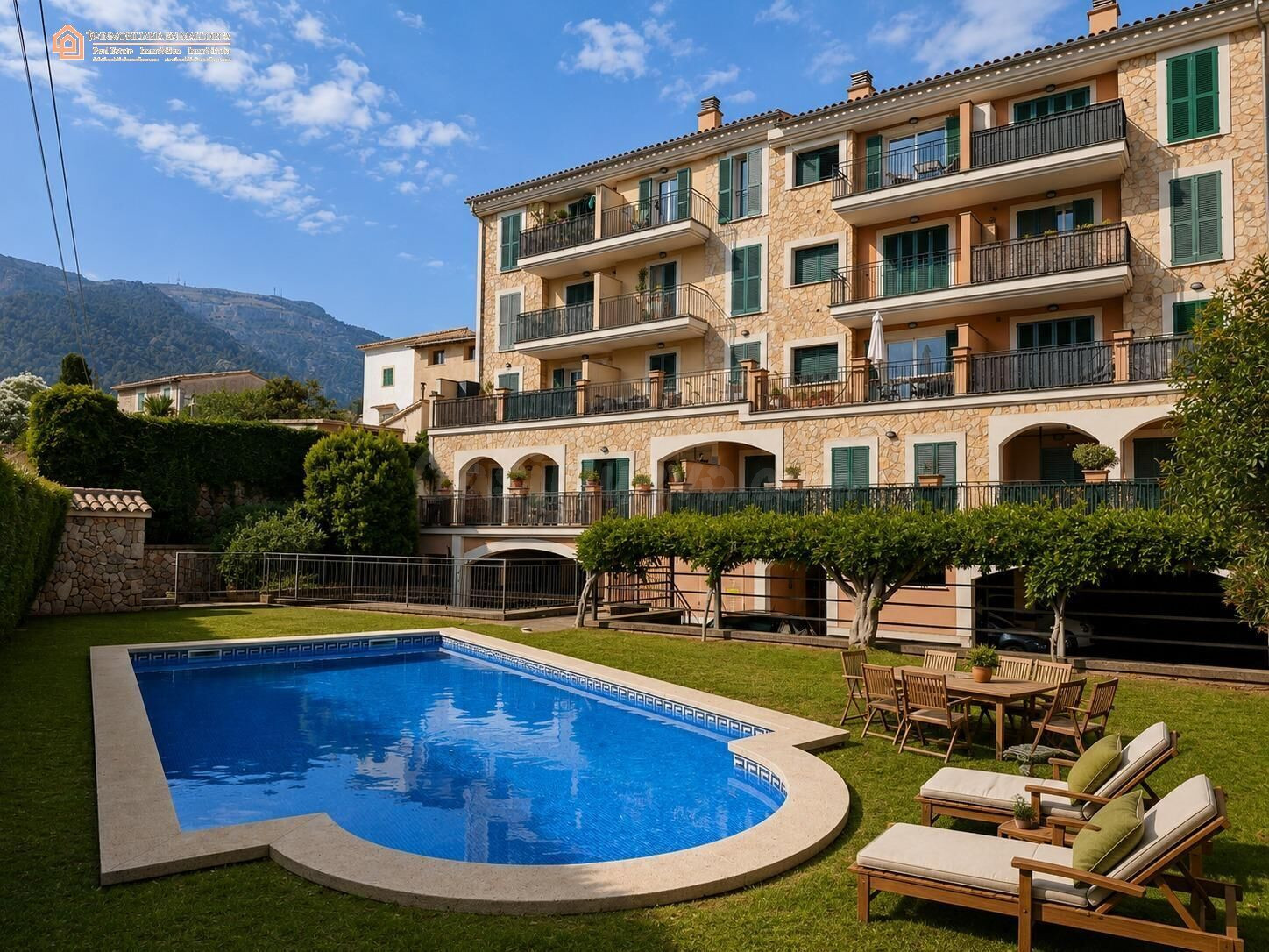 Planta Baja con Espectacular Terraza de 40 m2, Piscina y Vistas a la Serra de Tramuntana en Sóller