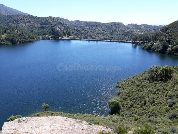 Exclusivo ático de lujo en una preciosa urbanización a solo 10 minutos de las playas