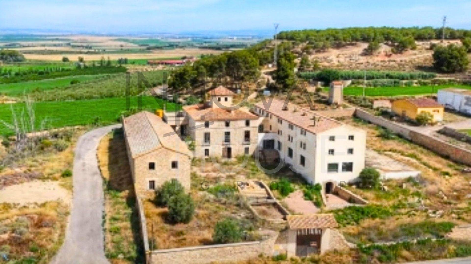Gran masía con gran potencial para proyecto turístico en Suc