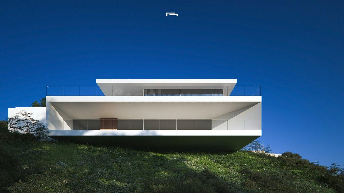 VILLA DE LUJO DE OBRA NUEVA CON VISTAS AL MAR EN MORAIRA