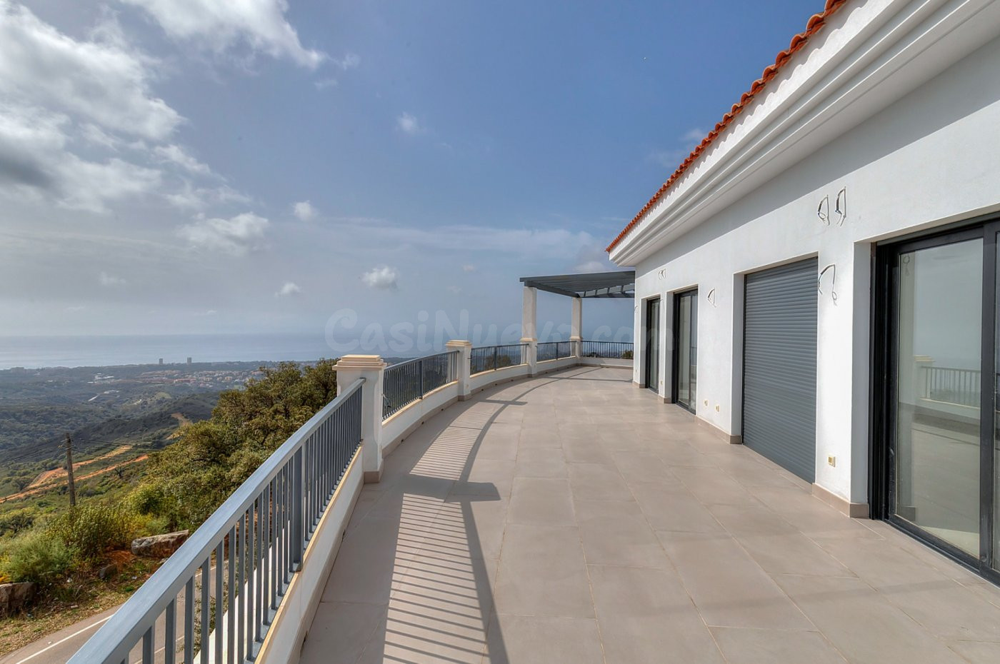 Ideal para co working, supermrcado o restaurante en Marbella /La Mairena sobre una parcela de casi 3.000 M2.