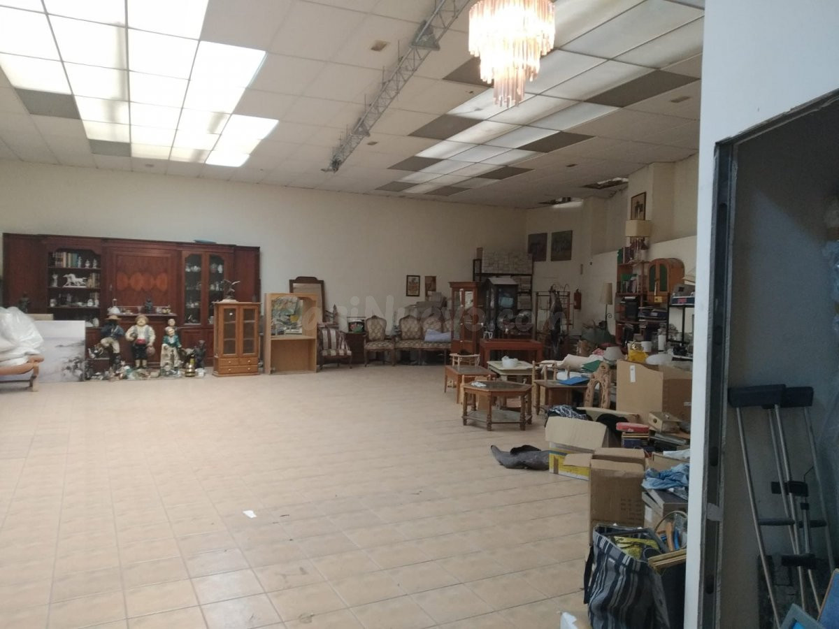 Local comercial 420m² en venta - Villaverde