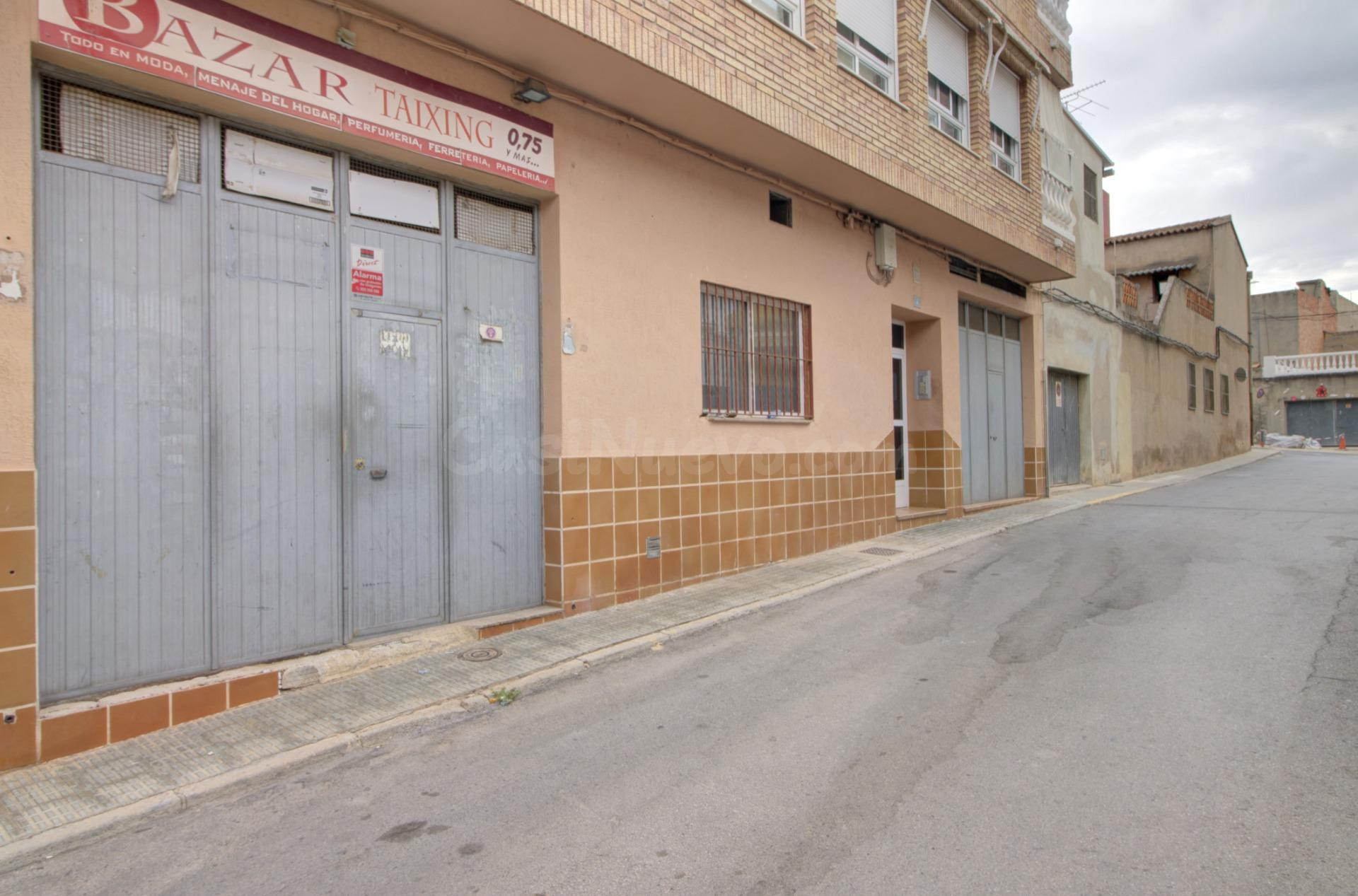 AMPLIO LOCAL EN ALMENARA PARA TU NEGOCIO