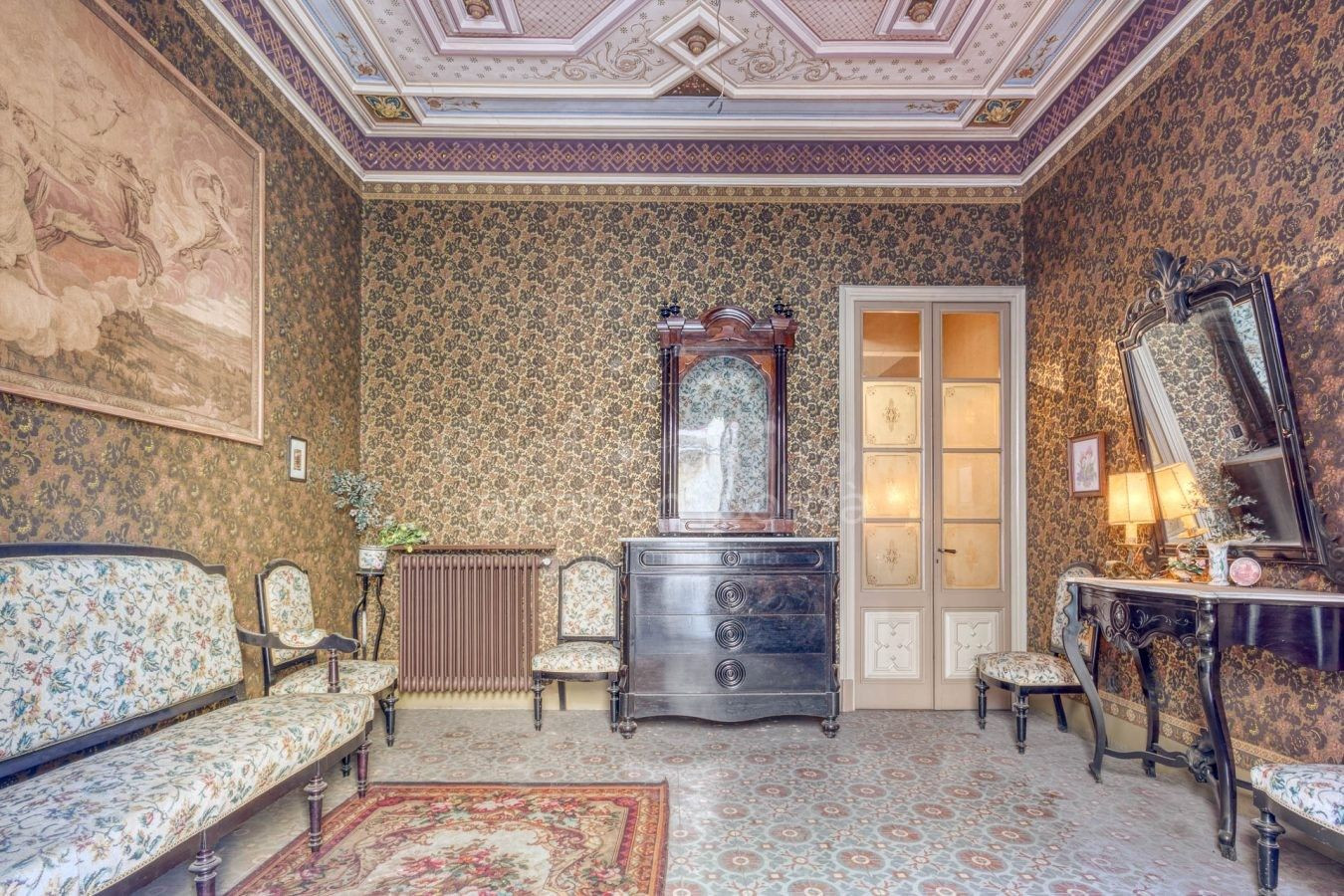 Fantástico edificio histórico en el centro de Figueres. Alto Ampurdán.