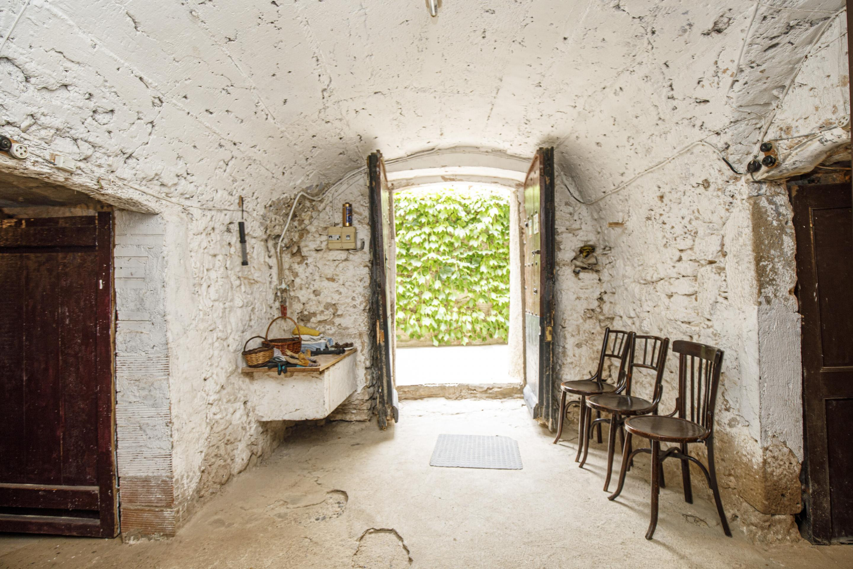 Casa del siglo XIX con amplio terreno en Palau de Santa Eulalia