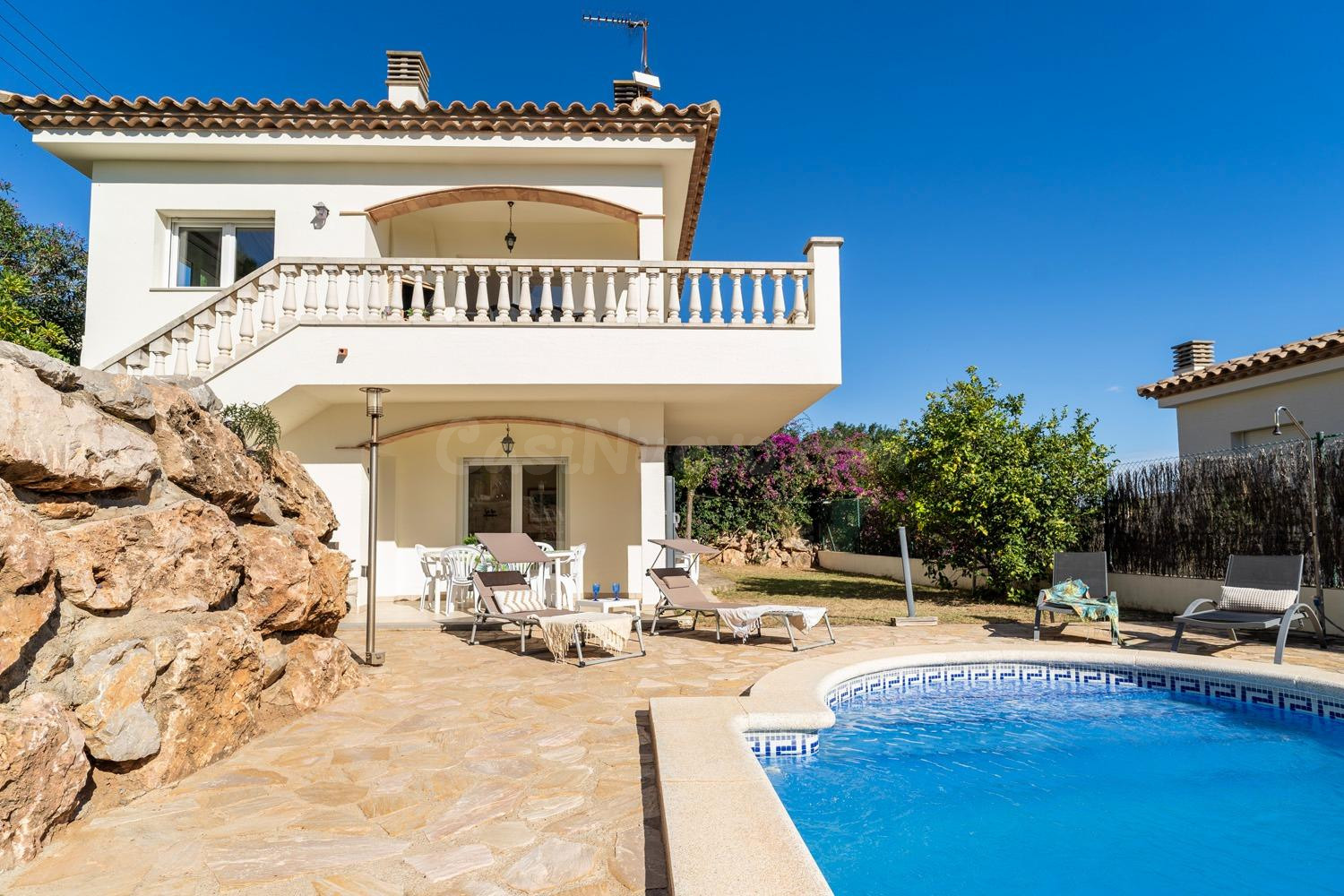 Casa con vistas al mar en Montgó con piscina, sauna y licenc