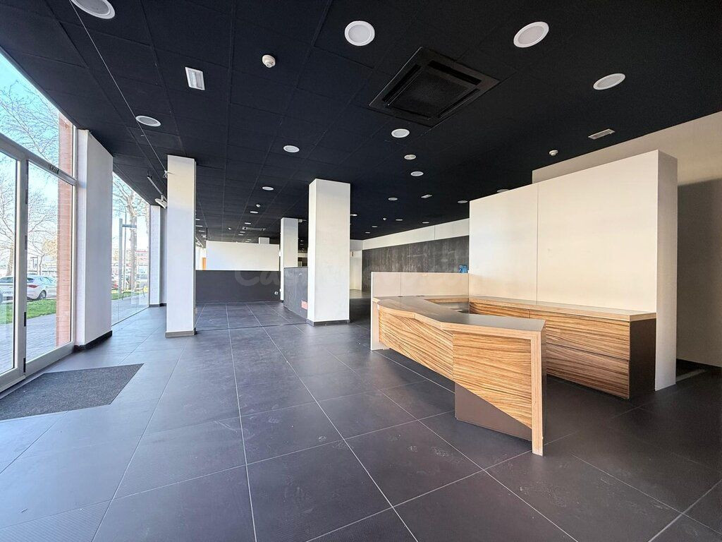 Local comercial 447m² en venta - L\'Eixample
