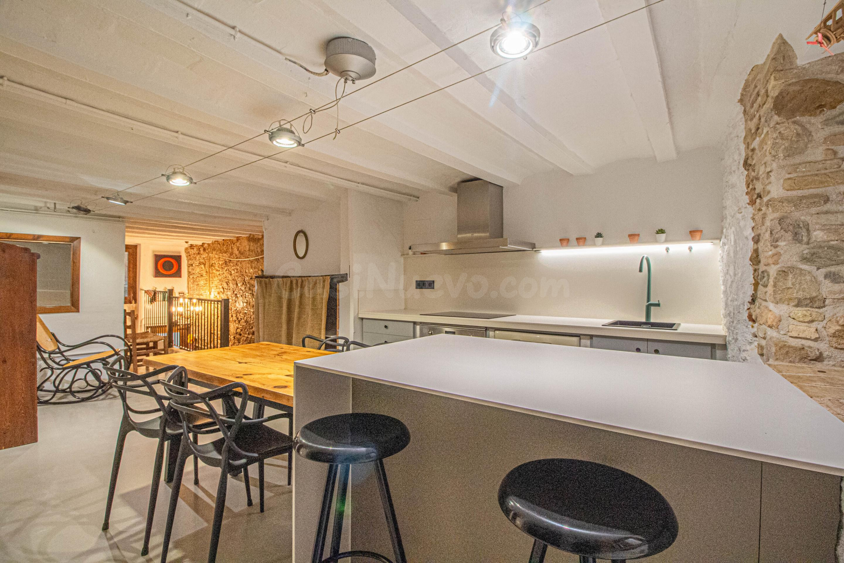Hogar con esencia y carácter en un entorno histórico incomparable, Castellò d'Empúries