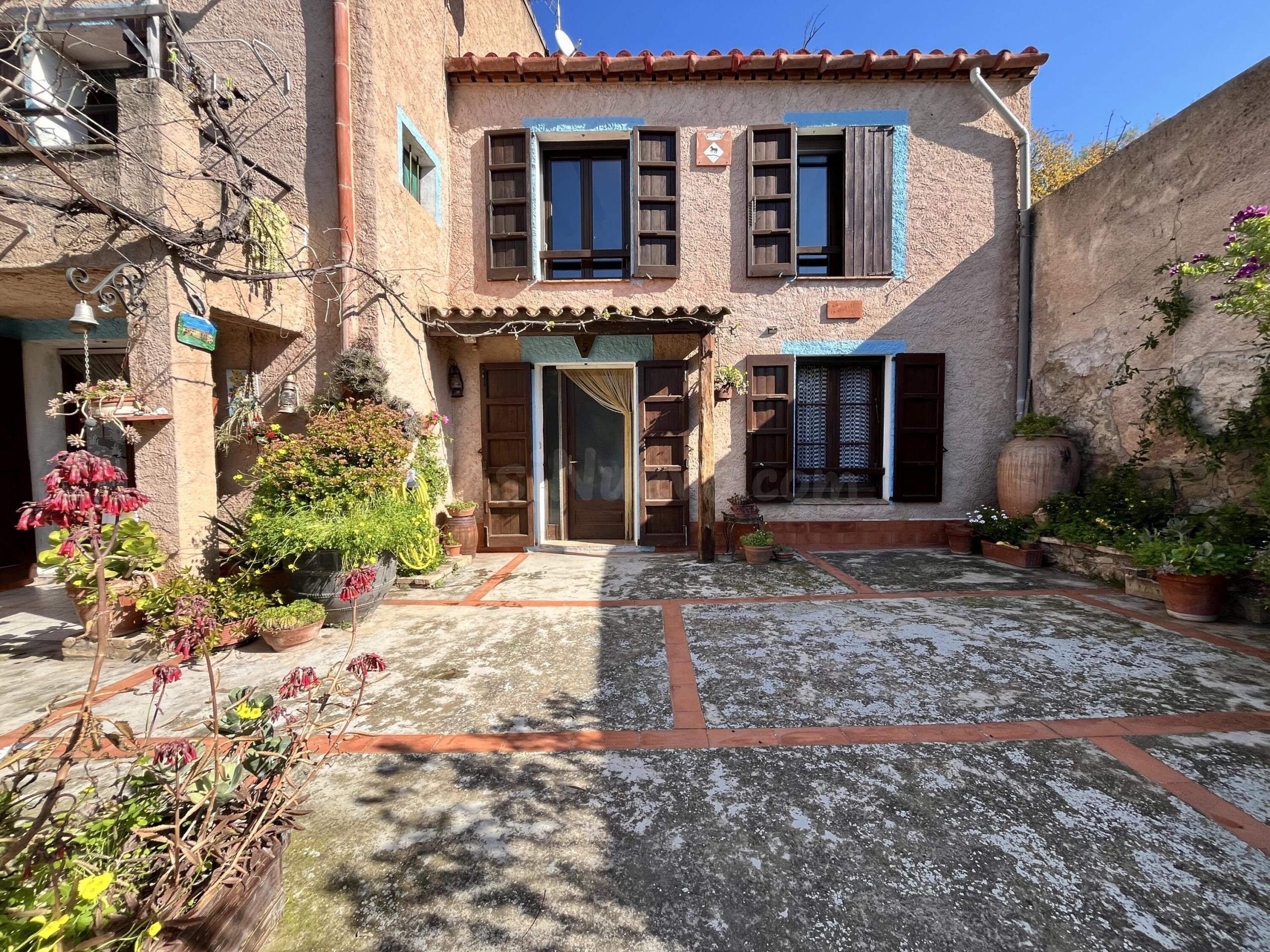 Casa 3 habitaciones 237m² en venta - Pirineo de girona