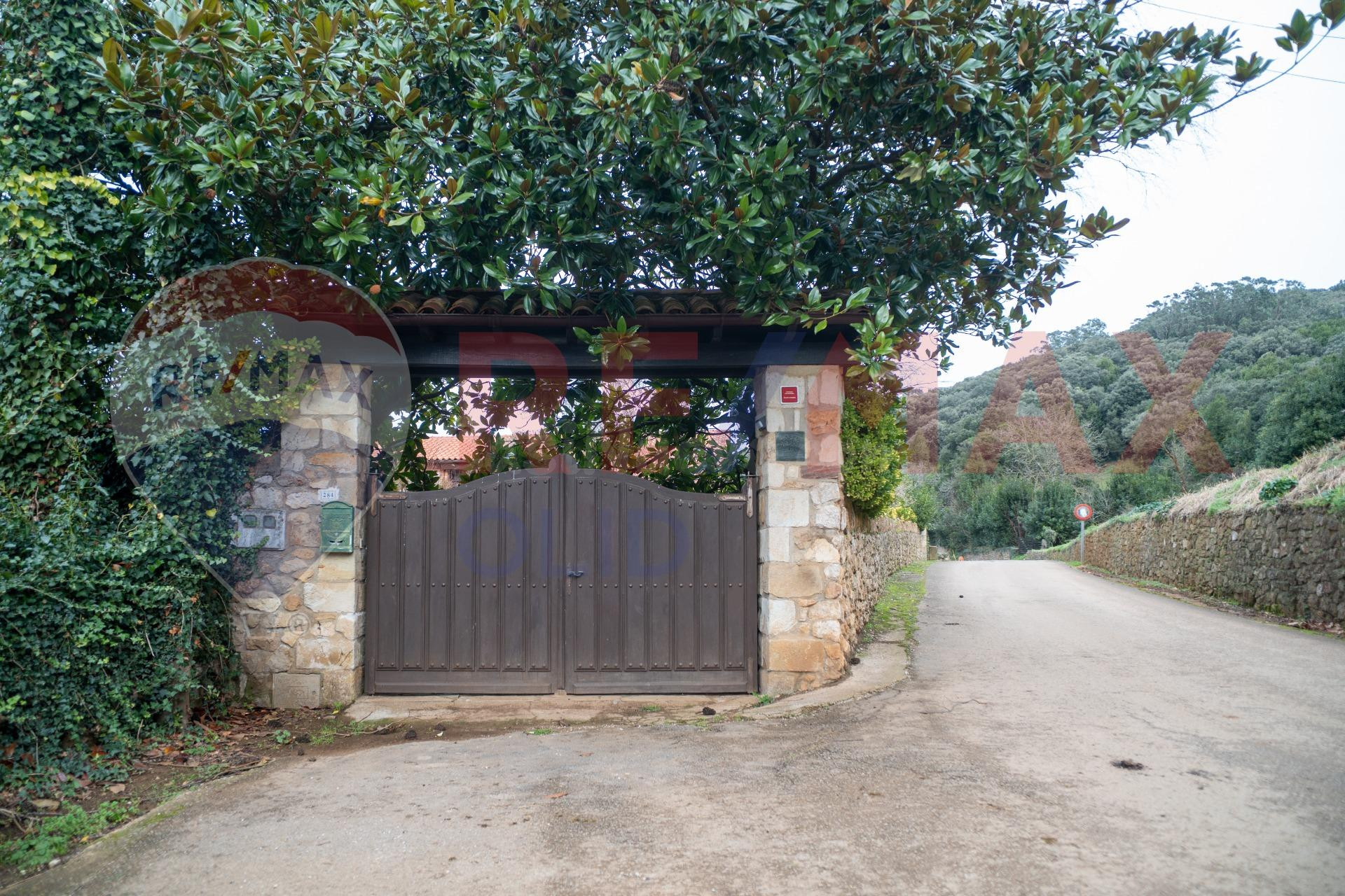 CASA CON TERRENO EN OREÑA - foto 2