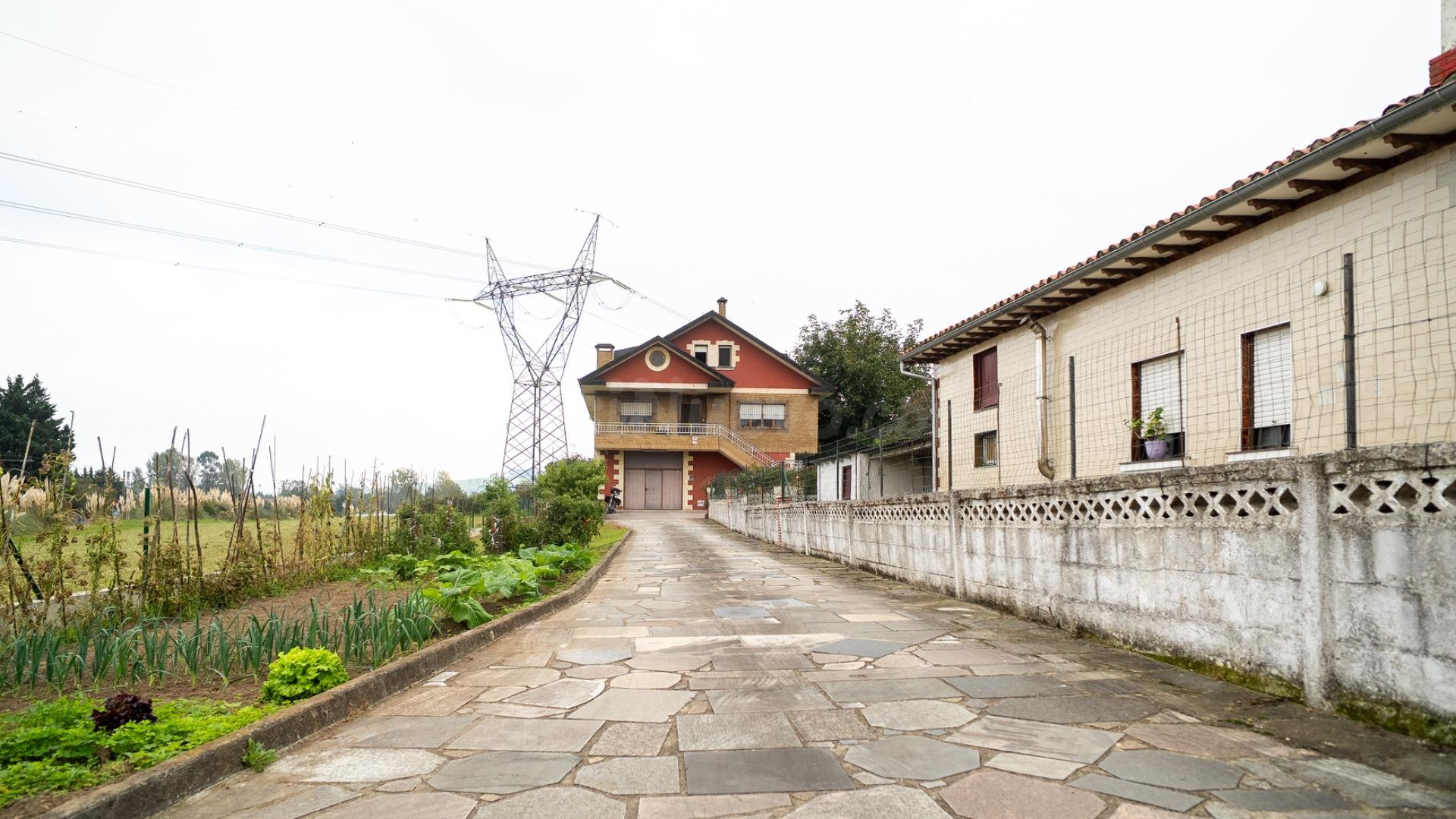 CASA INDEPENDIENTE EN LA ROBLEDA, VIÉRNOLES - foto 2