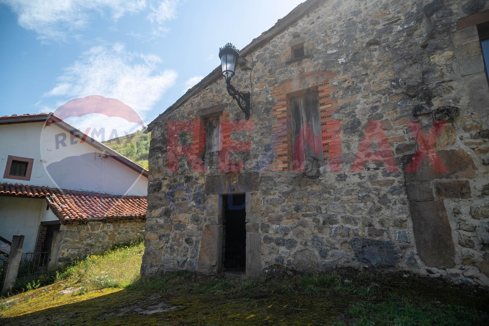 CASA EN TUDANCA