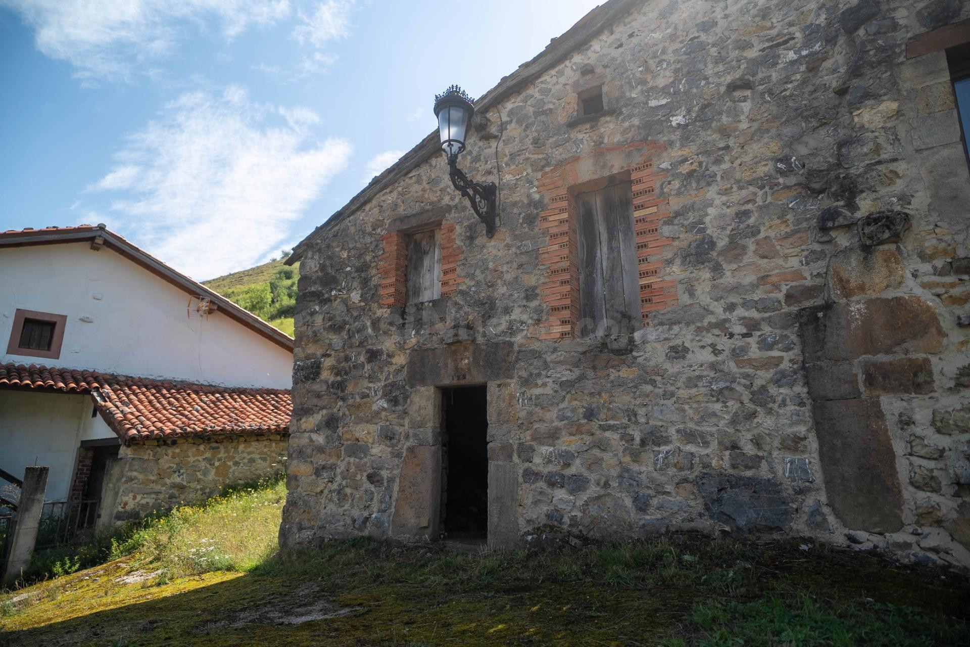 CASA EN TUDANCA