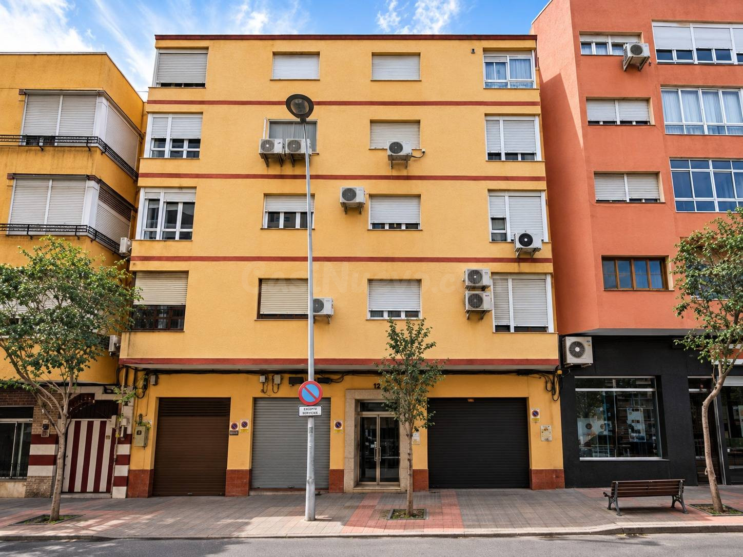 Tu negocio, a pie de calle en Almería