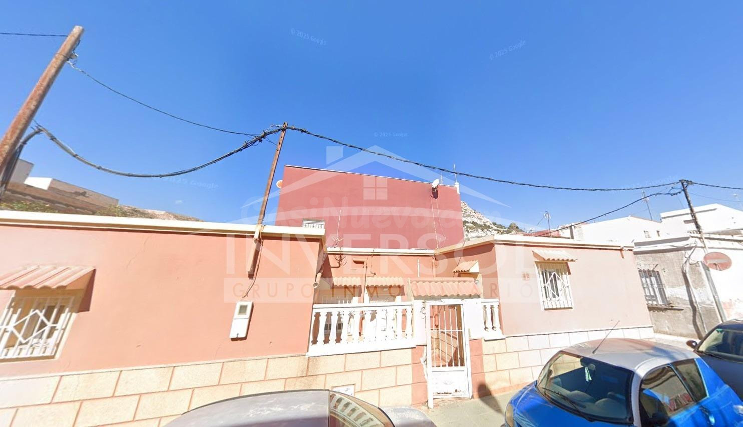 CASA DE PLANTA BAJA EN CALLE RUANO