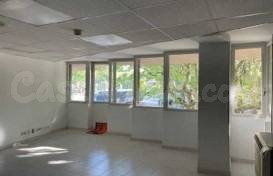 Oficina exterior en el centro de la ciudad de Mataró