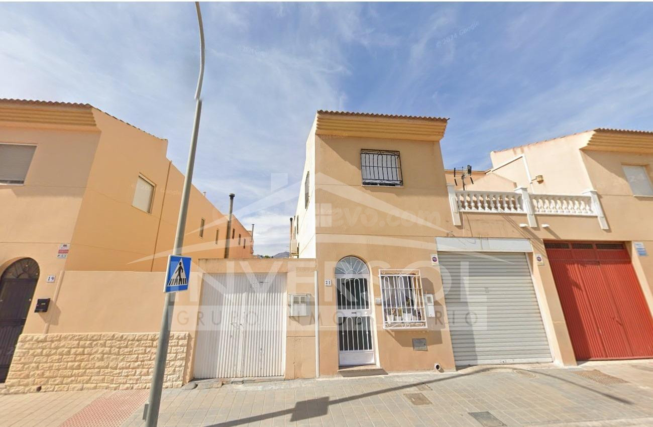 VENTA DE VIVIENDA DUPLEX EN NIJAR