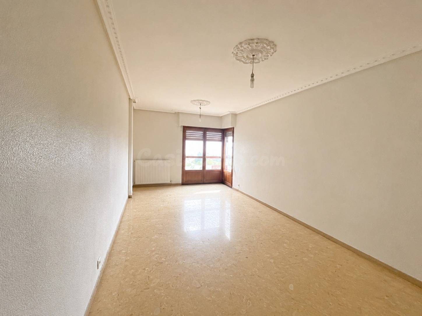 Piso en venta en calle Santa Elena - foto 2