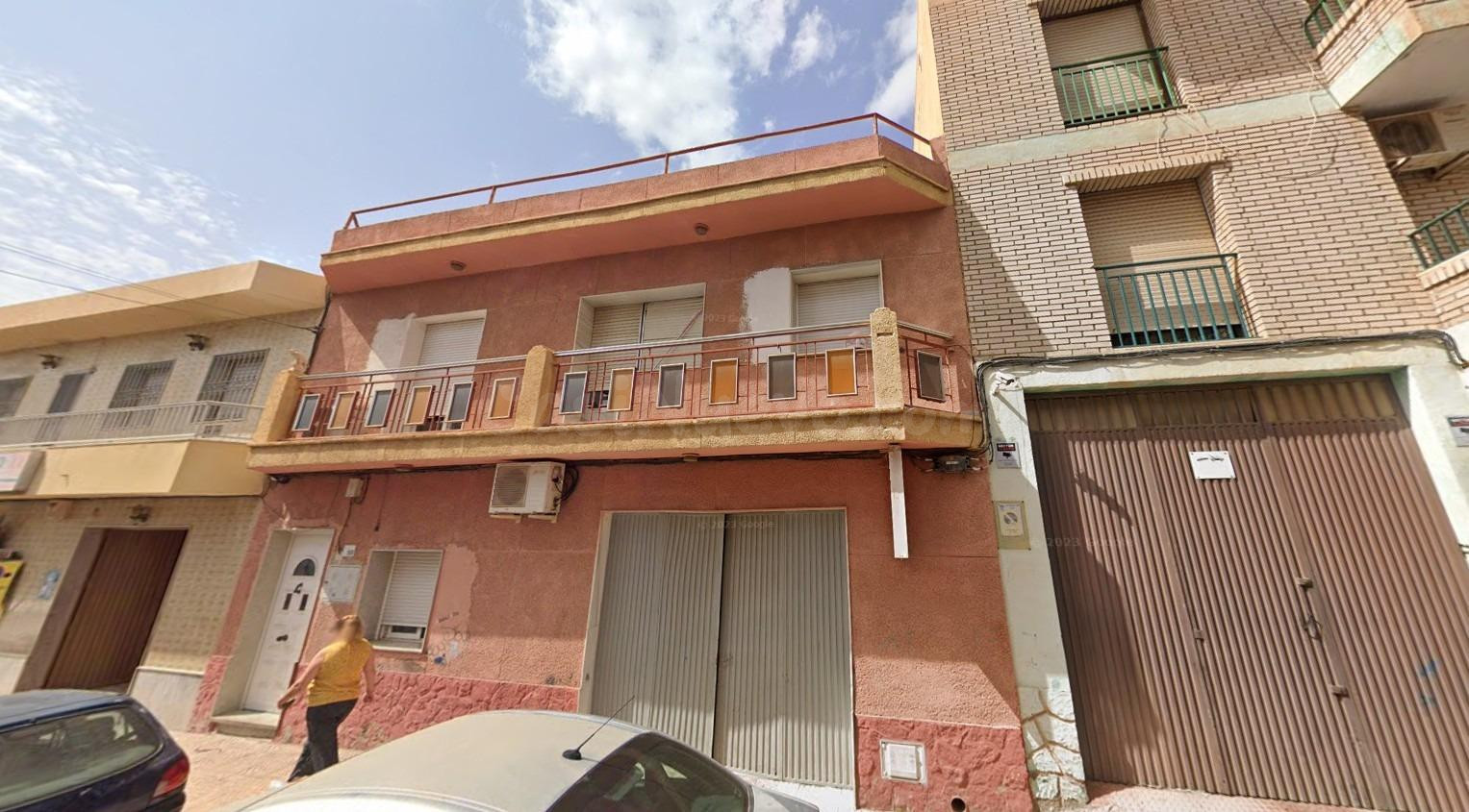 VIVIENDA EN VICAR