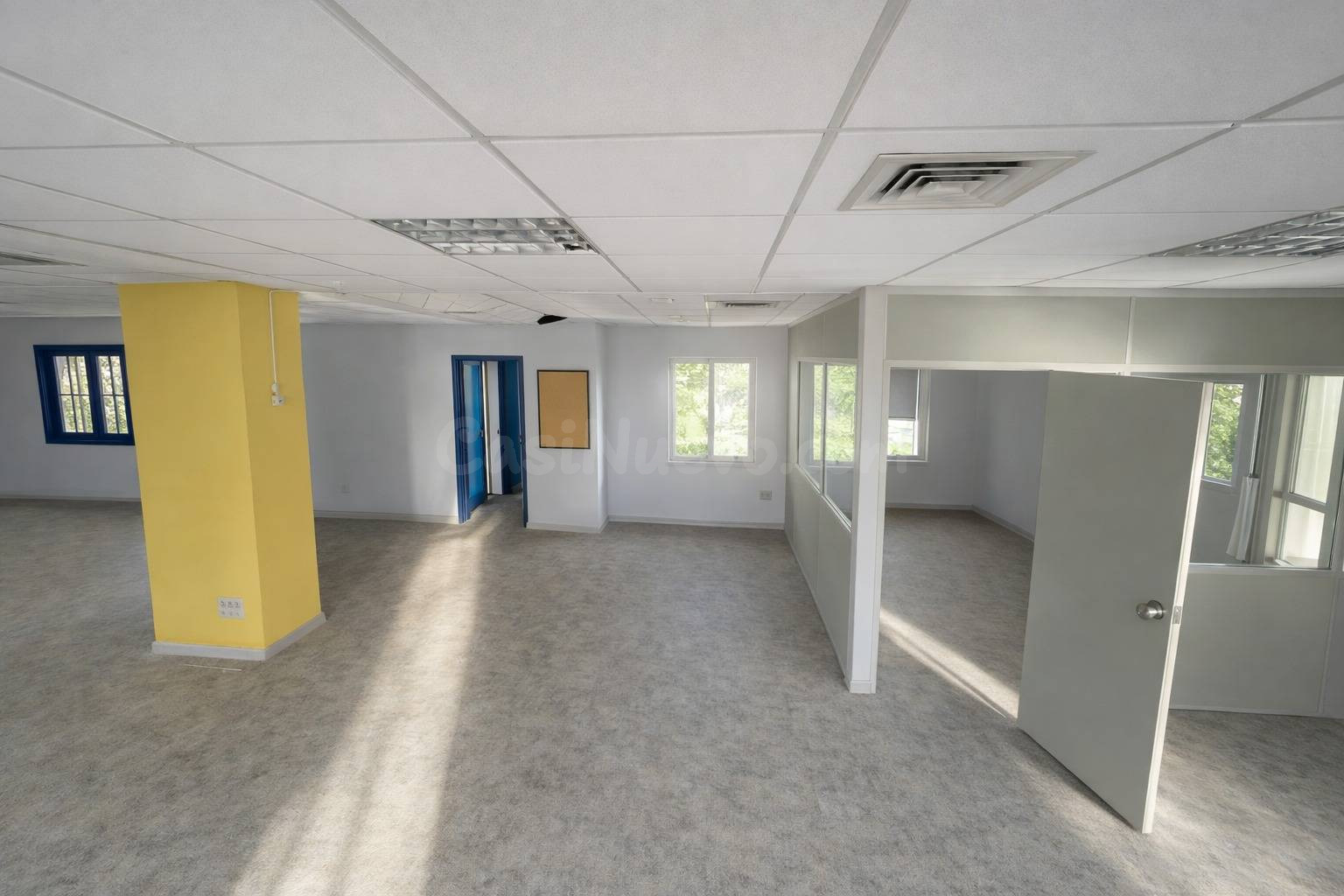 Amplio Local Comercial en Planta Baja y Primera con Excelent - foto 2