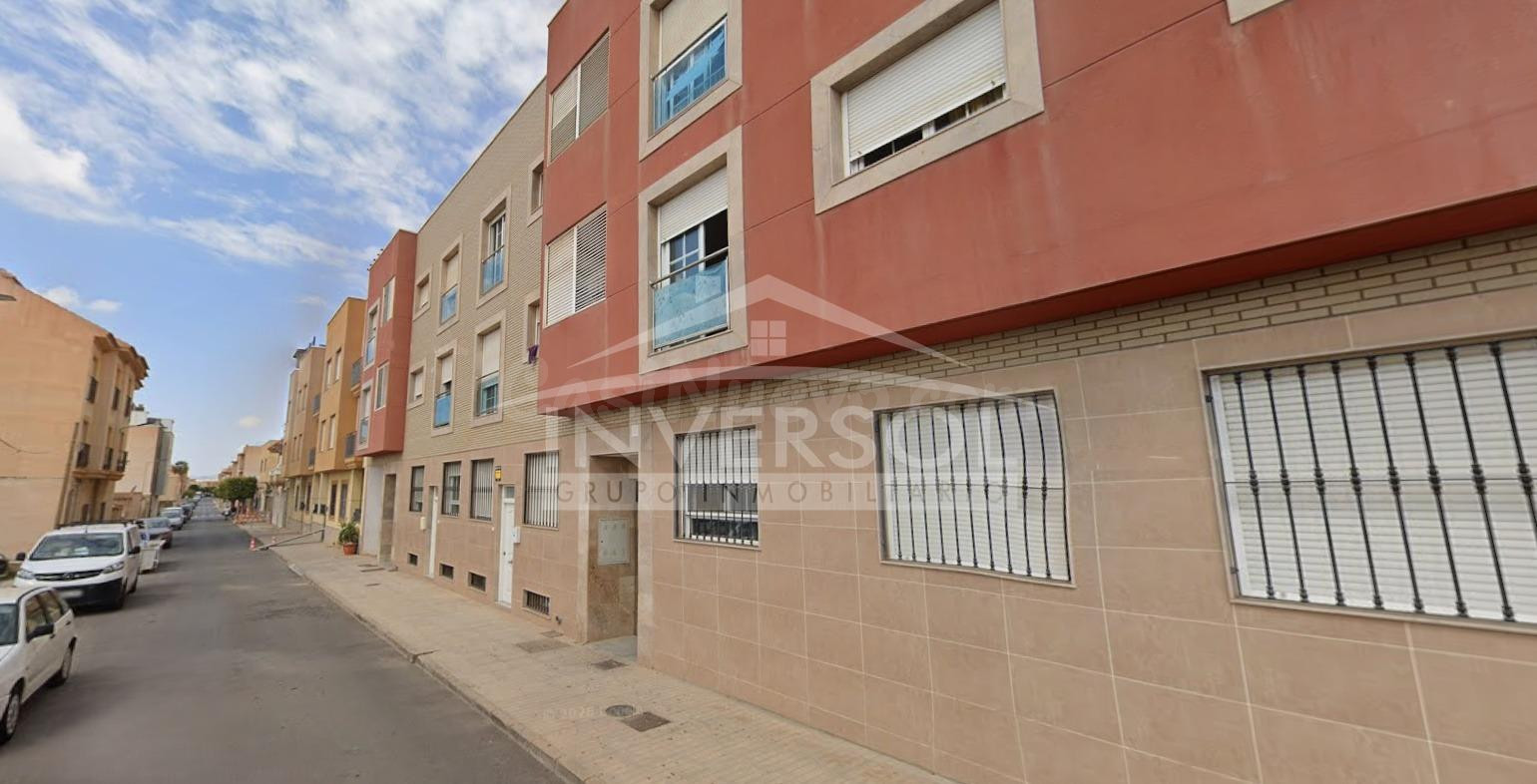 PISO EN SANTA MARIA DEL AGUILA CON PLAZA DE APARCAMIENTO Y   - foto 3