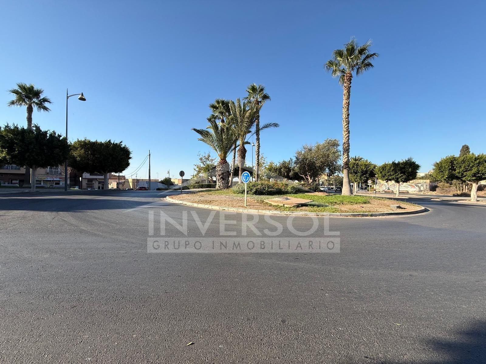 DÚPLEX ADOSADO EN BARRIO DE LOS NARANJOS, SANTA MARÍA DEL ÁGUILA