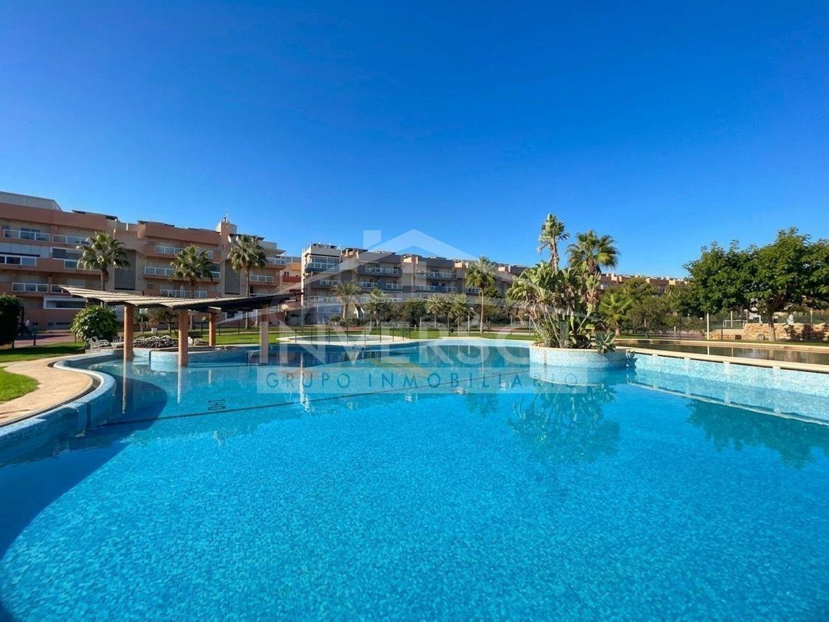 VIVIENDA EN LAGUNA BEACH, ALMERIMAR