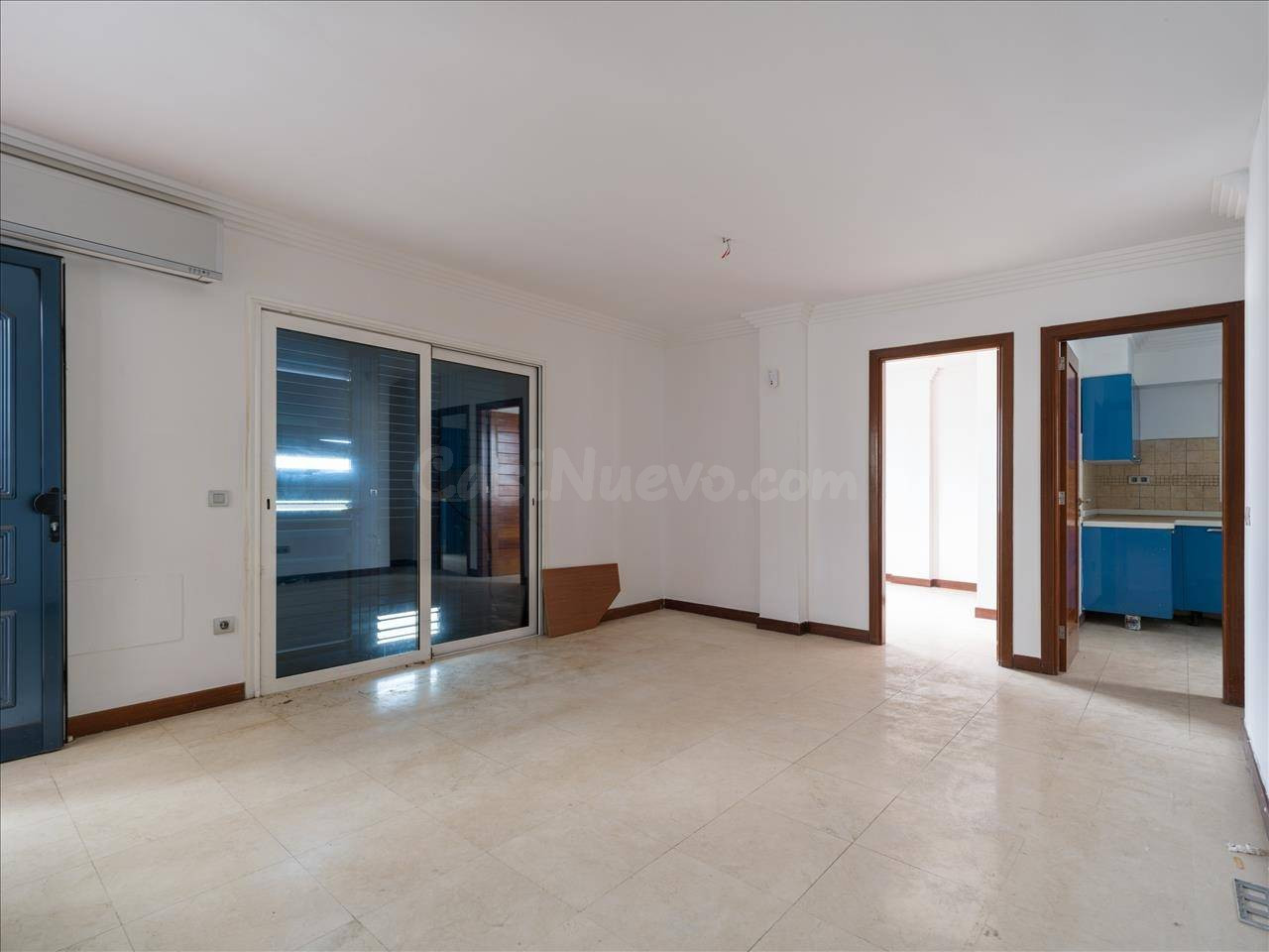 PISO | Terraza y vida junto al mar en Playa Honda - foto 4