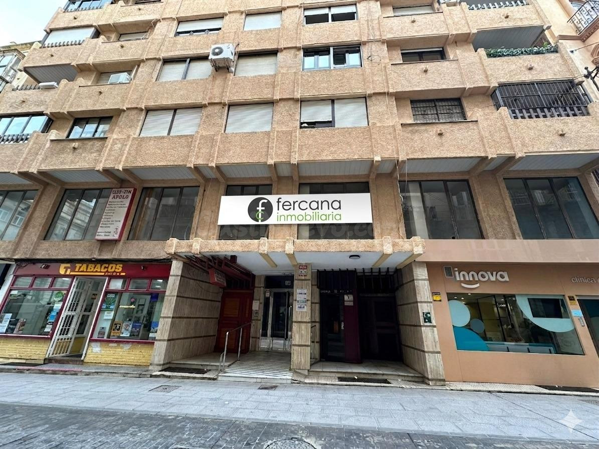 Se venden oficinas en calle Jara en pleno centro de Cartagen
