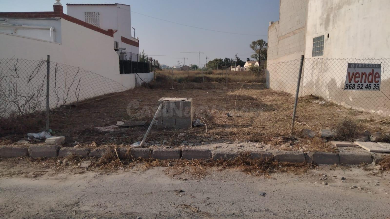 Se vende solar rustico en la zona del Carmolí con 163 m2.