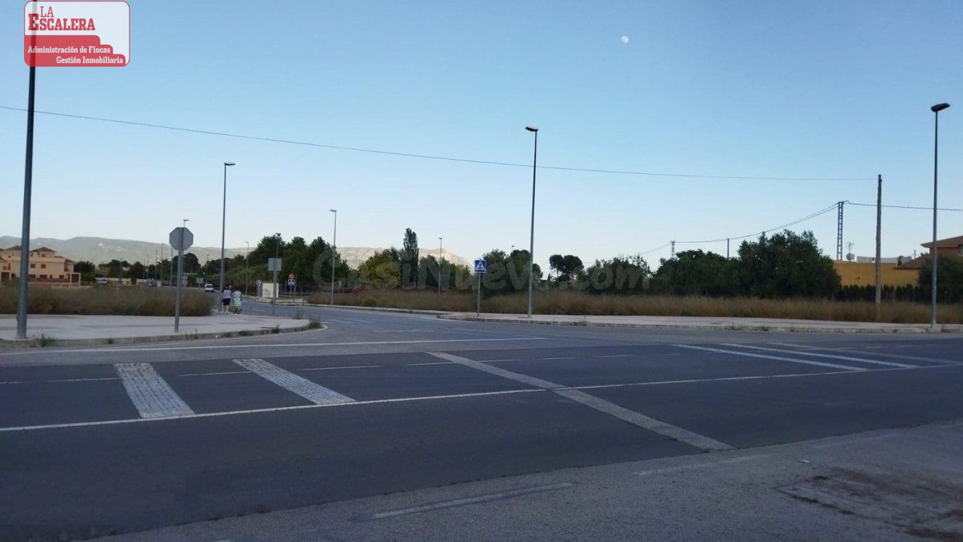 SUELO URBANIZADO EN CASTALLA. ZONA LLAURIA.
